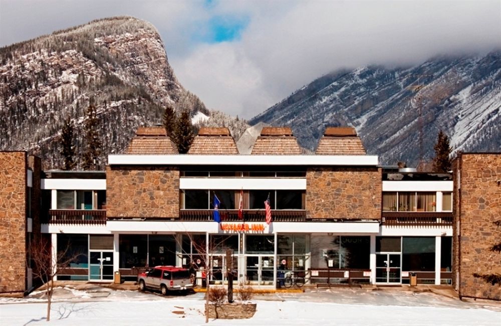 Banff Voyager Inn Exterior foto