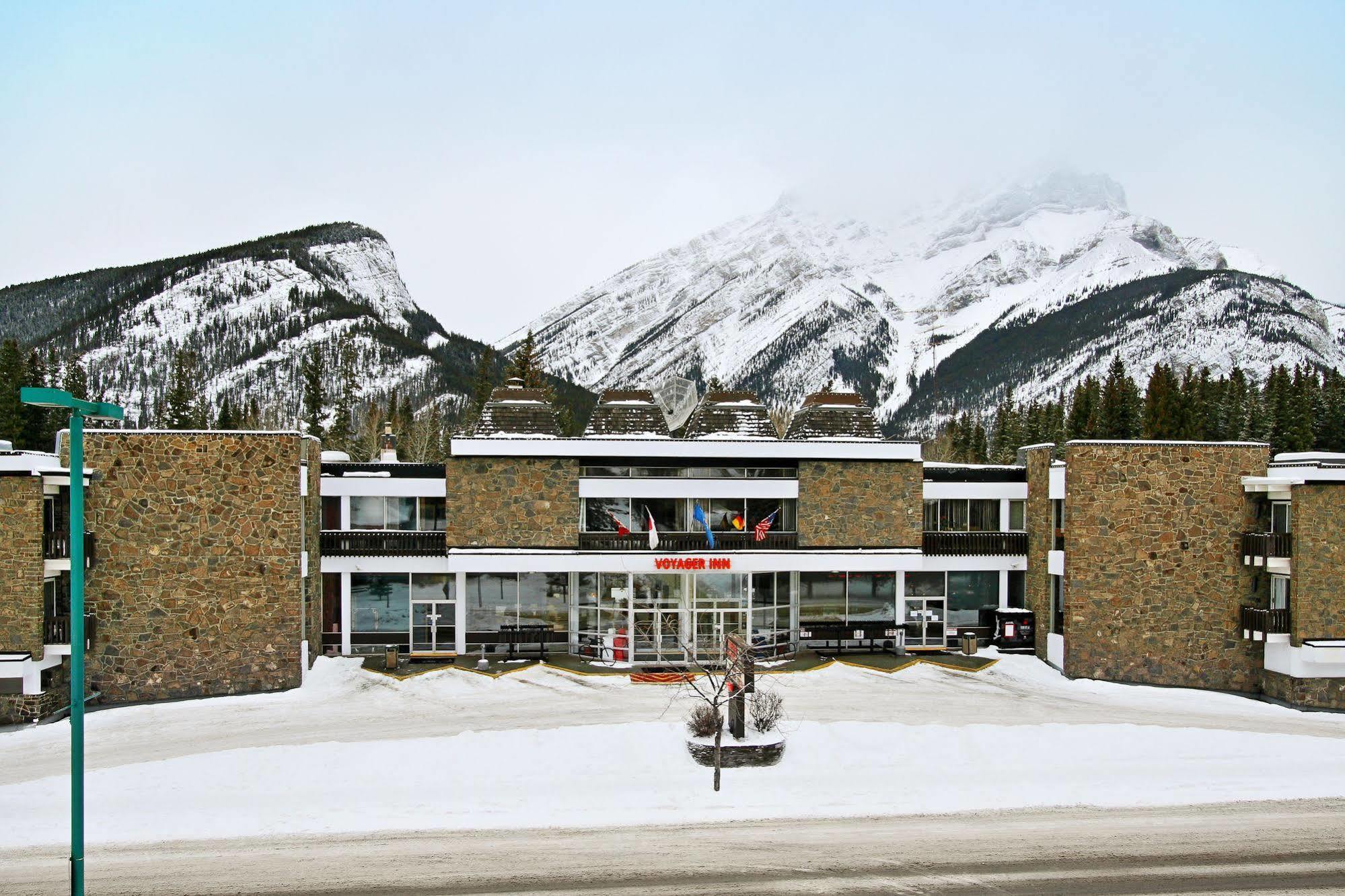 Banff Voyager Inn Exterior foto